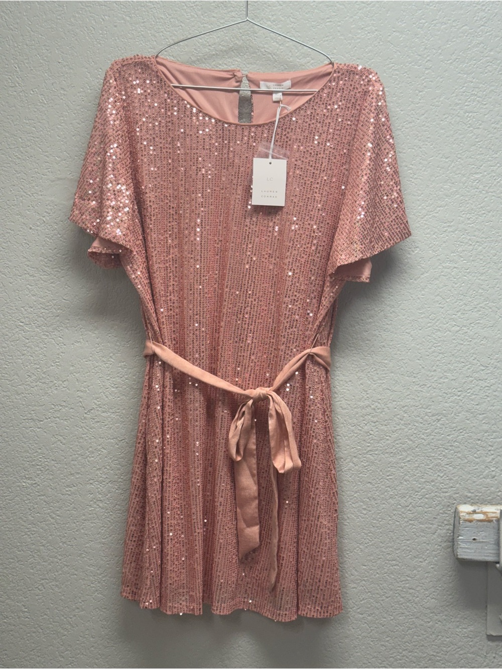 LC Lauren Conrad Rose Sequin Short Dress with Tie Belt Size XL Pit 23”, 34” $74